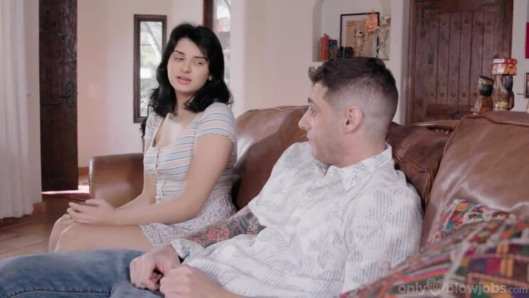 Brunette Leda Lotharia Sucks