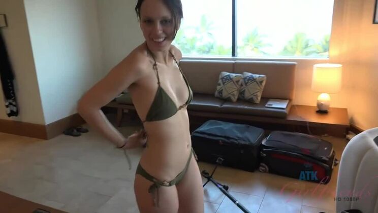 Creampie Delight for Hairy Jade Nile