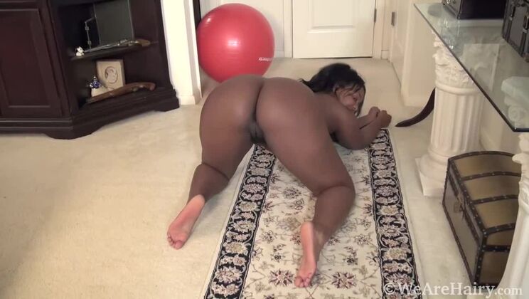 Solo Fun with Naked Bobbie Rains