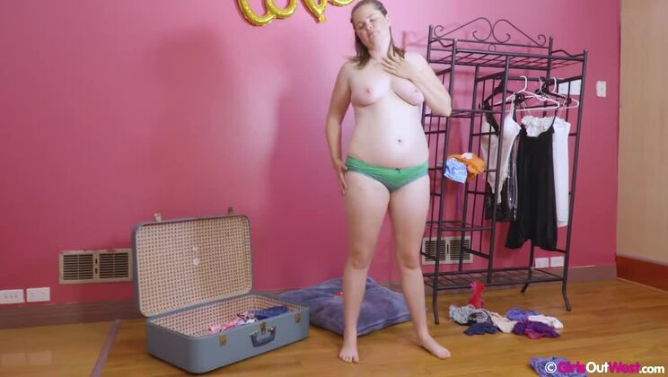 Sarah's Big Tits Adventure