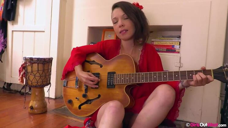 Rosette Ruby's Tiny Tits Tease