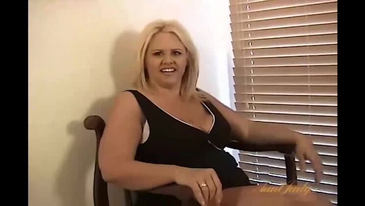 Cally's Striptease: A Great Show