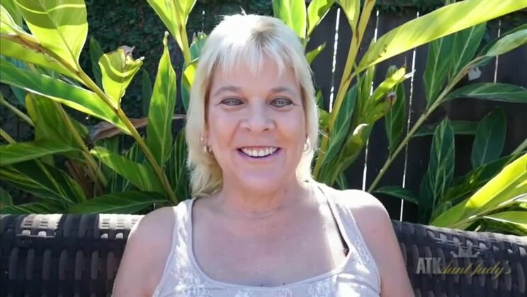 [AuntJudys] - Sindy Silver's Outdoor Mature Moment