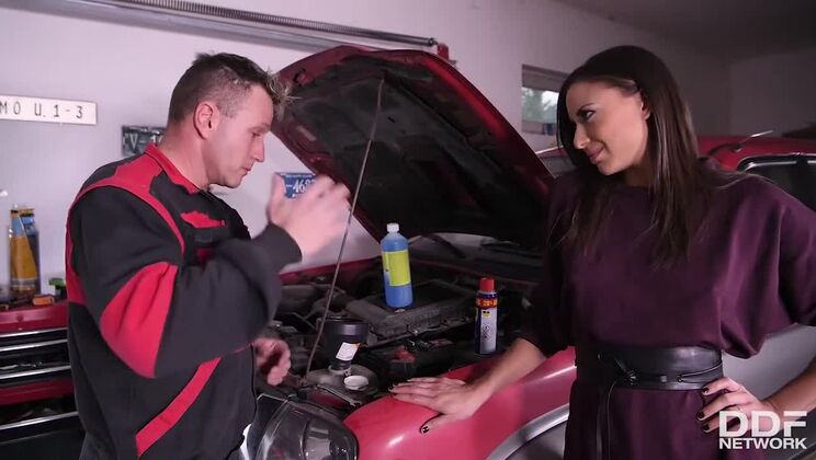 Stockings and Deepthroat with Cassie Del Isla