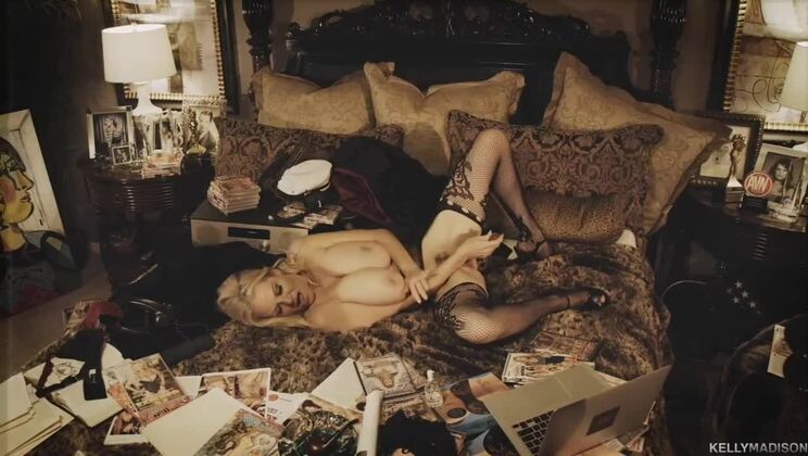 [KellyMadison] - Big Tits Kelly's Halloween Party