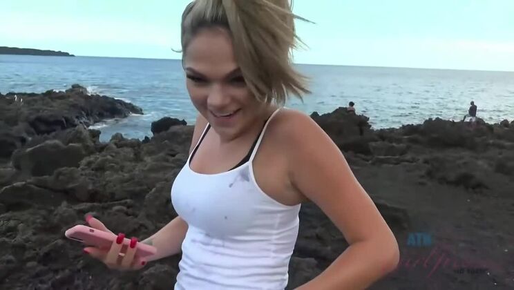 [ATKGirlfriends] - Faris Fingers Herself on the Beach in Hawaii - Athena Faris