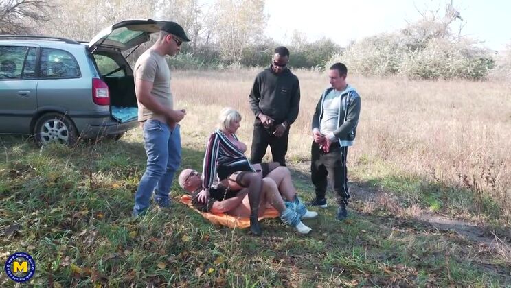 [Mature.nl] - Is Amy Ready for 4 Guys and a Facial?