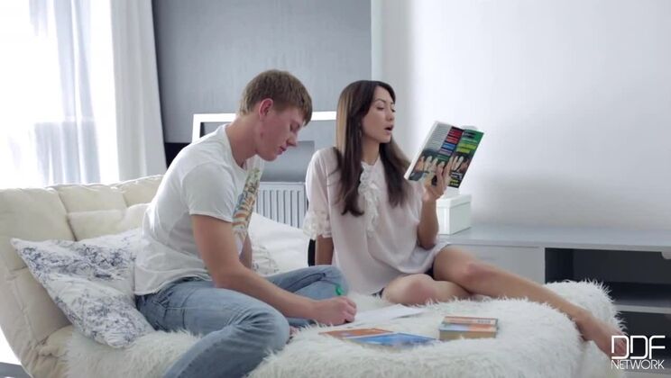 Ada's Pussy Licking Fetish Delight