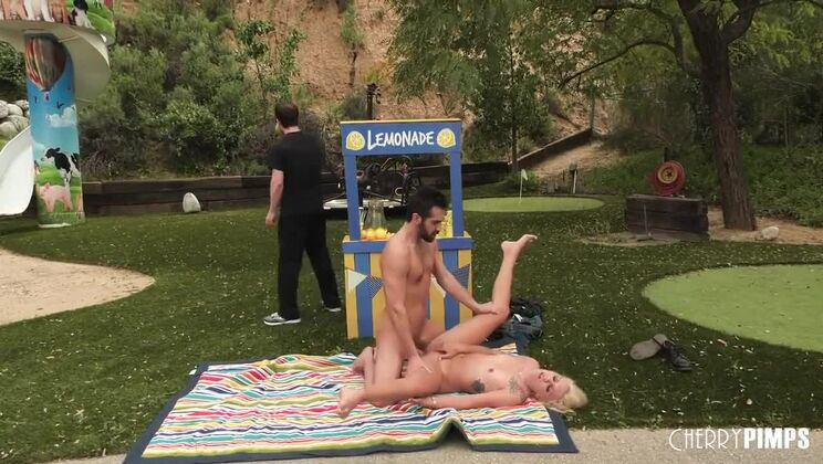 Lemonade Lust: Chanel Grey and Donnie Rock