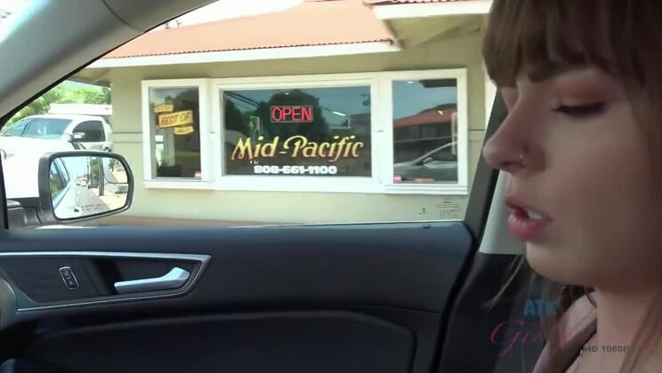 Alex Blake's Long, Leisurely Fingering Session