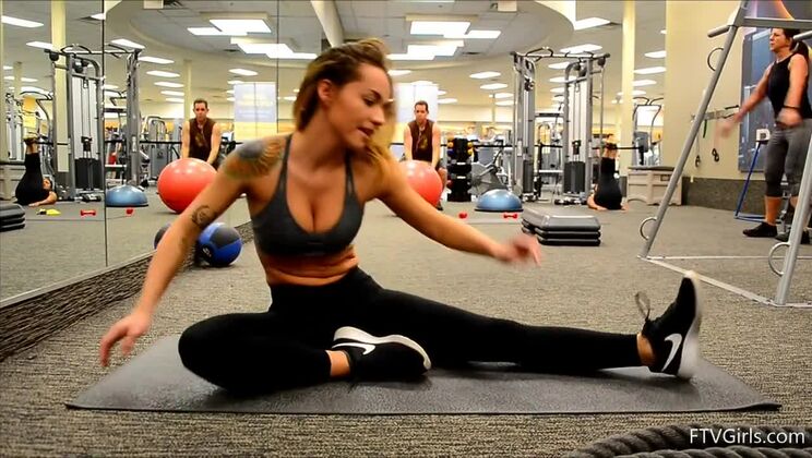 Nudist Beauty Charlotte in The Sexiest Athlete 1