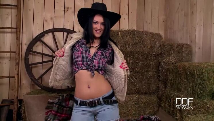 [1By-Day] - Betty Striptease Sensation - Betty