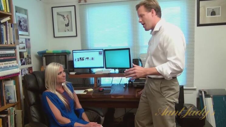 Elizabeth's Amazing Blowjob Skills