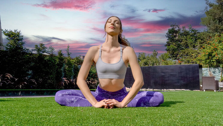 [TheRealWorkout] - Sporty Shower Sex