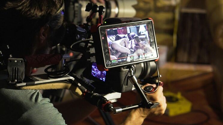 [PureTaboo] - Behind the Scenes with Blondes and Brunettes - Cherie Deville - Charles Dera - Jill Kassidy - Kristen Scott - Xander Corvus - Small Hands