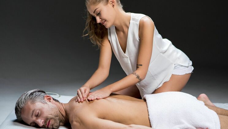 [Joymii] - Blonde Massage with Small Tits and Blowjob - Lutro - Tiffany Tatum