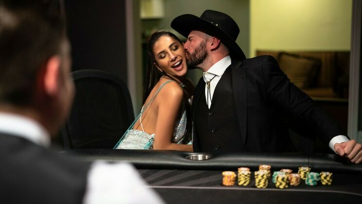 [Babes.com] - Fleeced Hard: Part 2 - Gianna Dior - Stirling Cooper