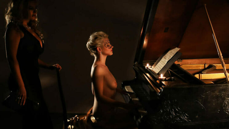 Blonde Blowjob Unlocked First Time