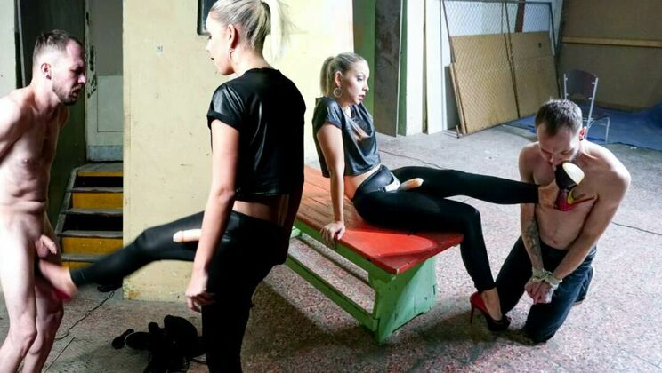 Strap-on Session with Blonde Dom