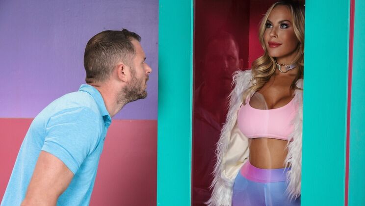 Olivia Austin Gets Nailed