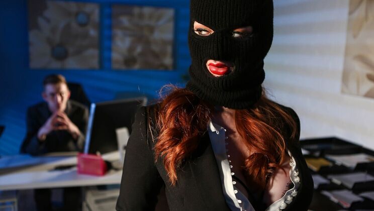 [Brazzers] - Sexy Office Spies - Danny D - Zara DuRose