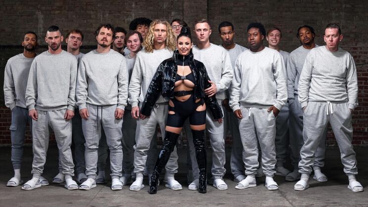 [Brazzers] - Shaved, blonde, and Ready to Blow