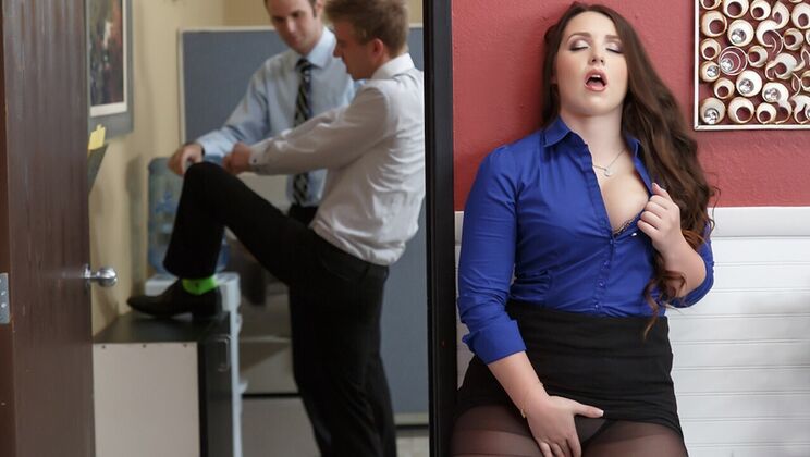 [Brazzers] - Rough Sex in the Boardroom