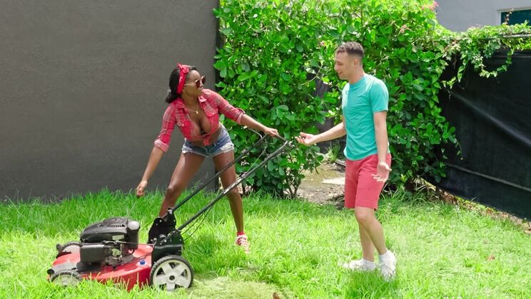 [MilfHunter] - Naomi Foxxx And Johnny Love Bathroom Fun - Naomi Foxxx - Johnny Love