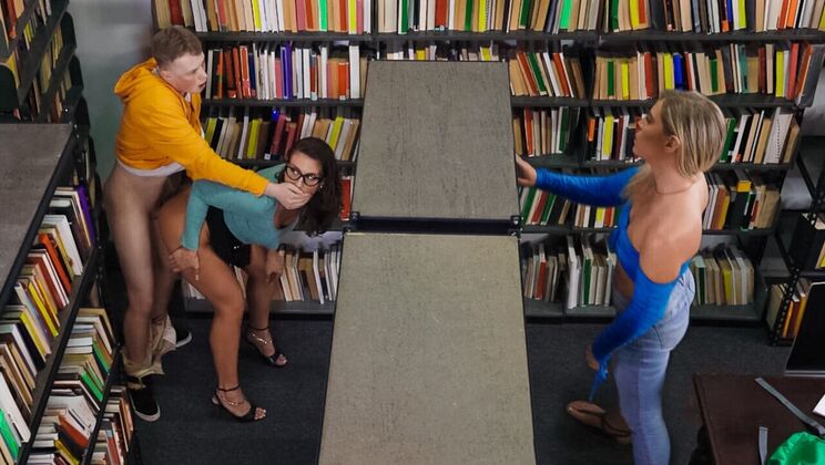 [LilHumpers] - Sneaky College Student Gets Cum on Face