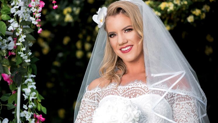 Wife's Wet And Wild Outdoor Sex