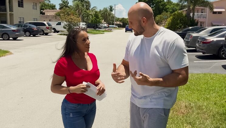 [MilfHunter] - MILF with Bubble Butt loses Dog and gets Spanked