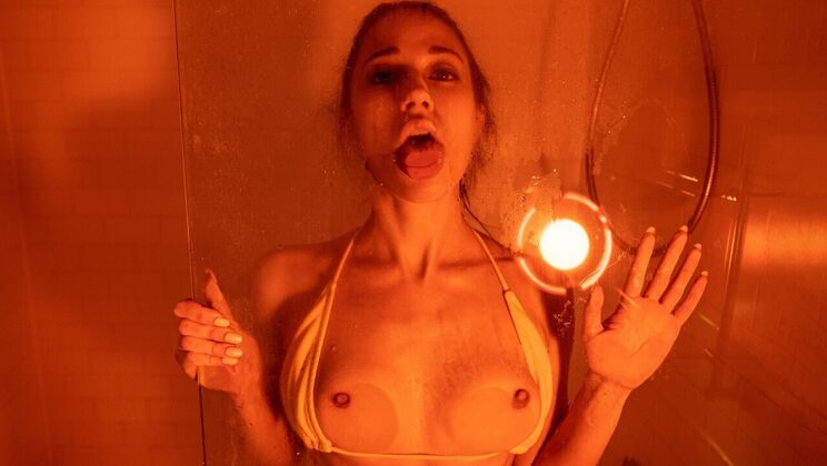 Athletic Girl's Outdoor Sex Escapade