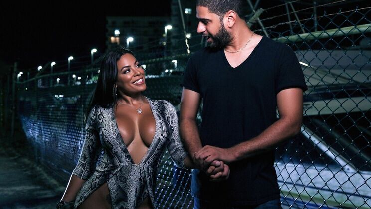 Triple Threat: Luna Star Gets Naughty