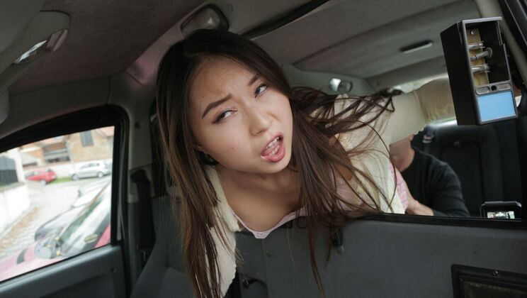  Tattooed Chick Gets Her Ass Spanked in a Taxi 