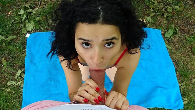 Tight Spanish Pussy Outdoor Fuck