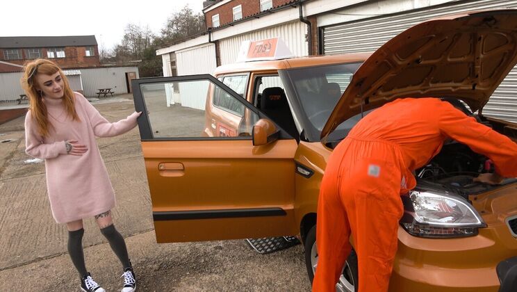 [FakeDrivingSchool] - Azura Alii's Squirting Pussy Gets Licked by Mr Longwood - Azura Alii - Mr Longwood