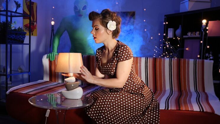 [MOMXXX] - Halloween Missionary with Mom