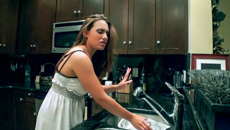 [IKnowThatGirl] - Tattooed Girlfriend Gets Down and Dirty