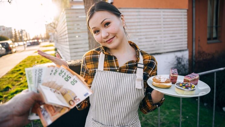 [PublicAgent] - Trimmed and Ready for a Creampie