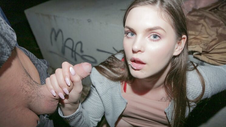 [PublicAgent] - Amateur Student Big Natural Breasts