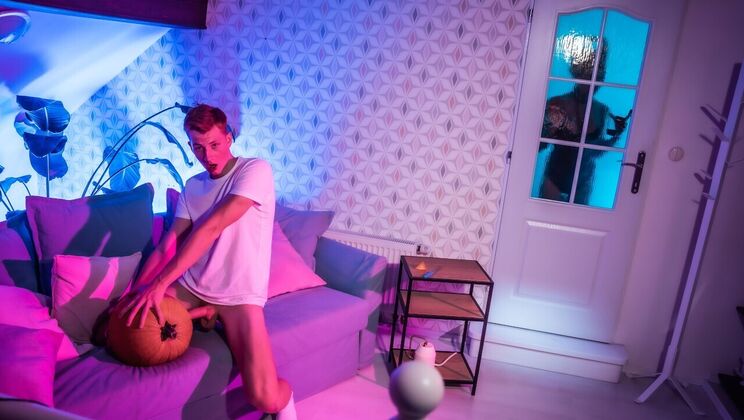 [FakeHubOriginals] - Halloween Pussy Pumping