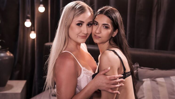 [Lesbea] - Lesbian Kissing And Ass Fingering With Cayla And Moona - Cayla Lyons - Moona Snake