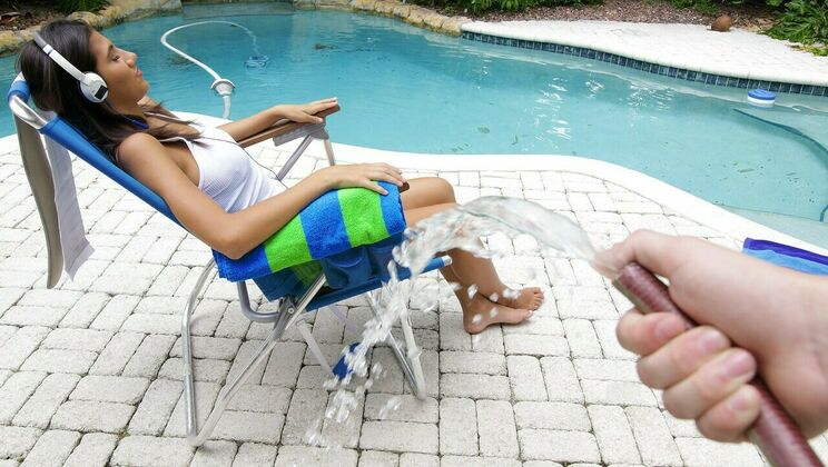 [LatinaSexTapes] -  Latina Girlfriend Victoria Valencia Gets Pranked and Fucked  - Victoria Valencia