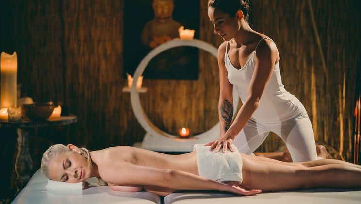 [MassageRooms] - Shaved and Natural Tits Lesbians in Fisting and Face Sitting Action - Julia Parker - Lexi Dona