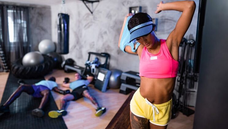 Wild Brunette Threesome Action