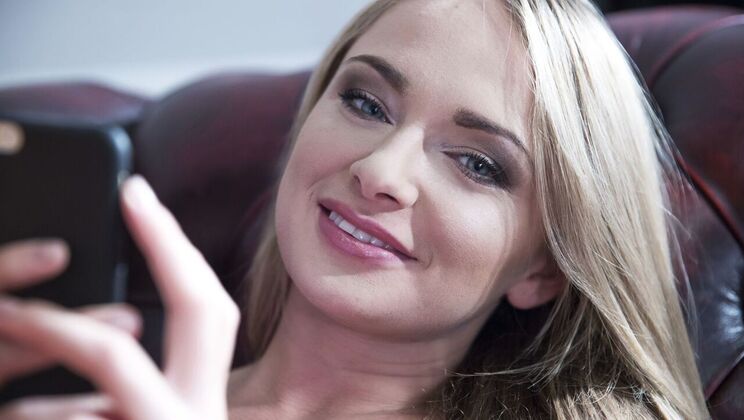 [Oldje] - Young Blonde Begs for Cock