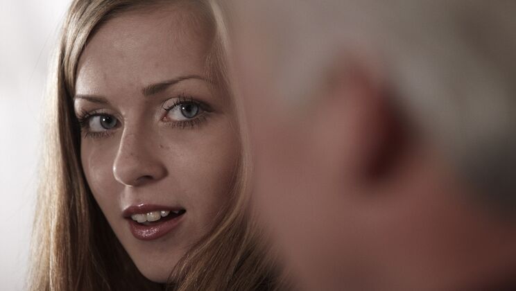 [Oldje] - Abigail Johnson's Intimate Behind the Scenes