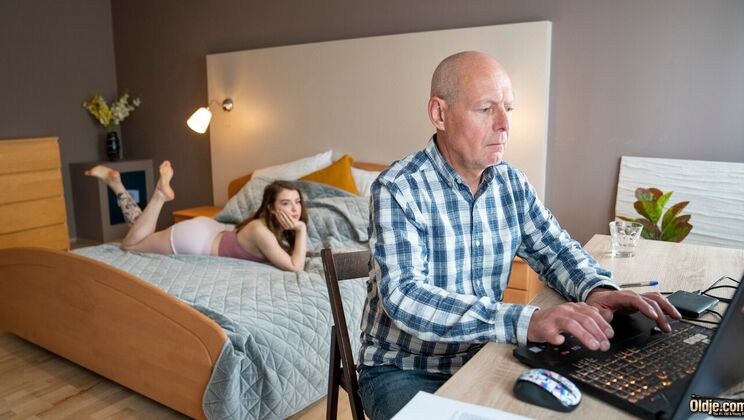 [Oldje] - Give Me Head, Not Tasks - Eden Ivy - Richard