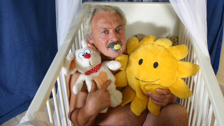 [Oldje] - Close Up Kissing with Natural Tits - Gustavo - Kathleen Rose