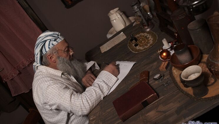 [Oldje] - 69 Christmas Style with Gustavo and Linda